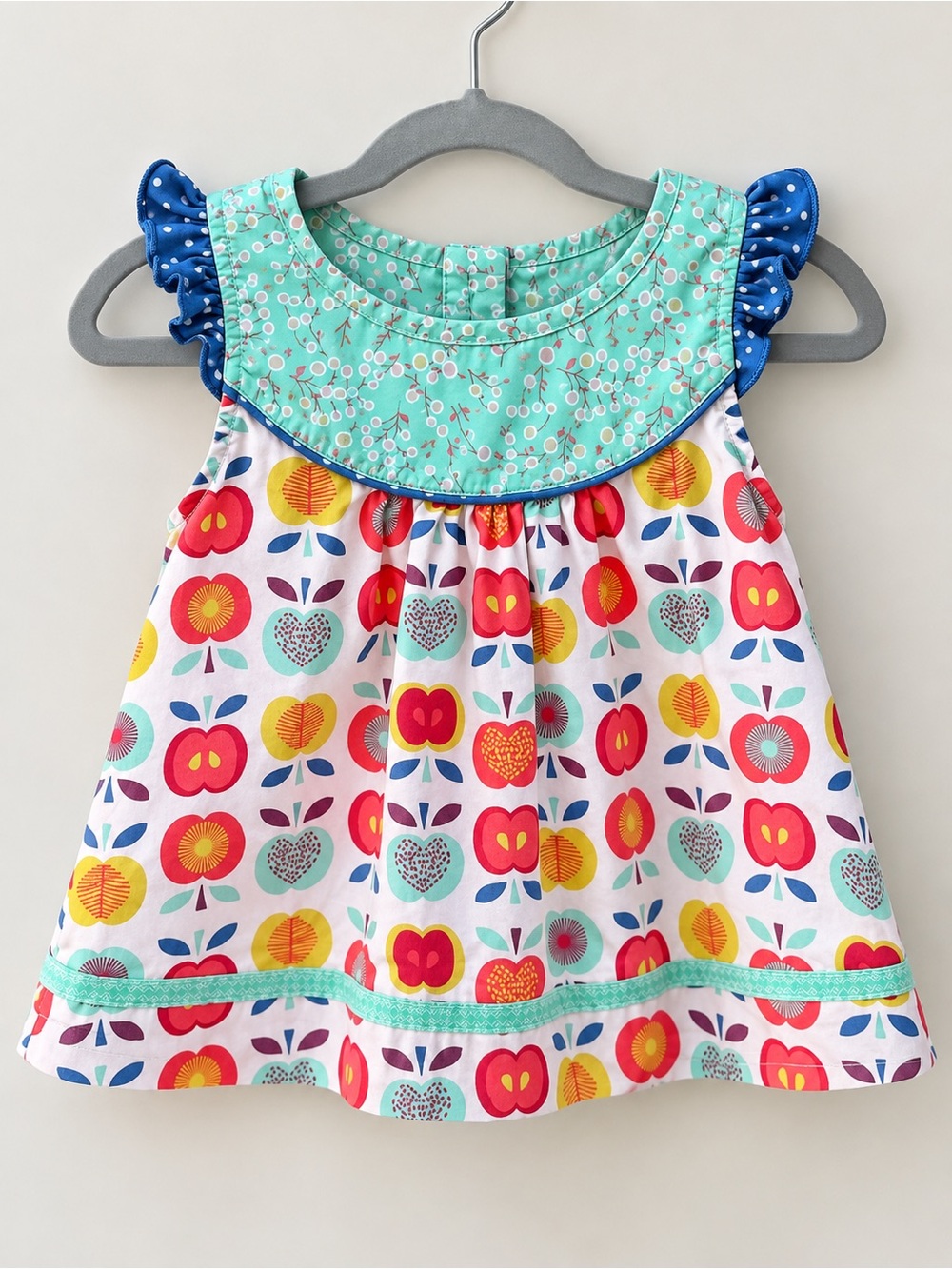 Matilda Jane Apple Print Dress Size 4 With Flutter Sleeve